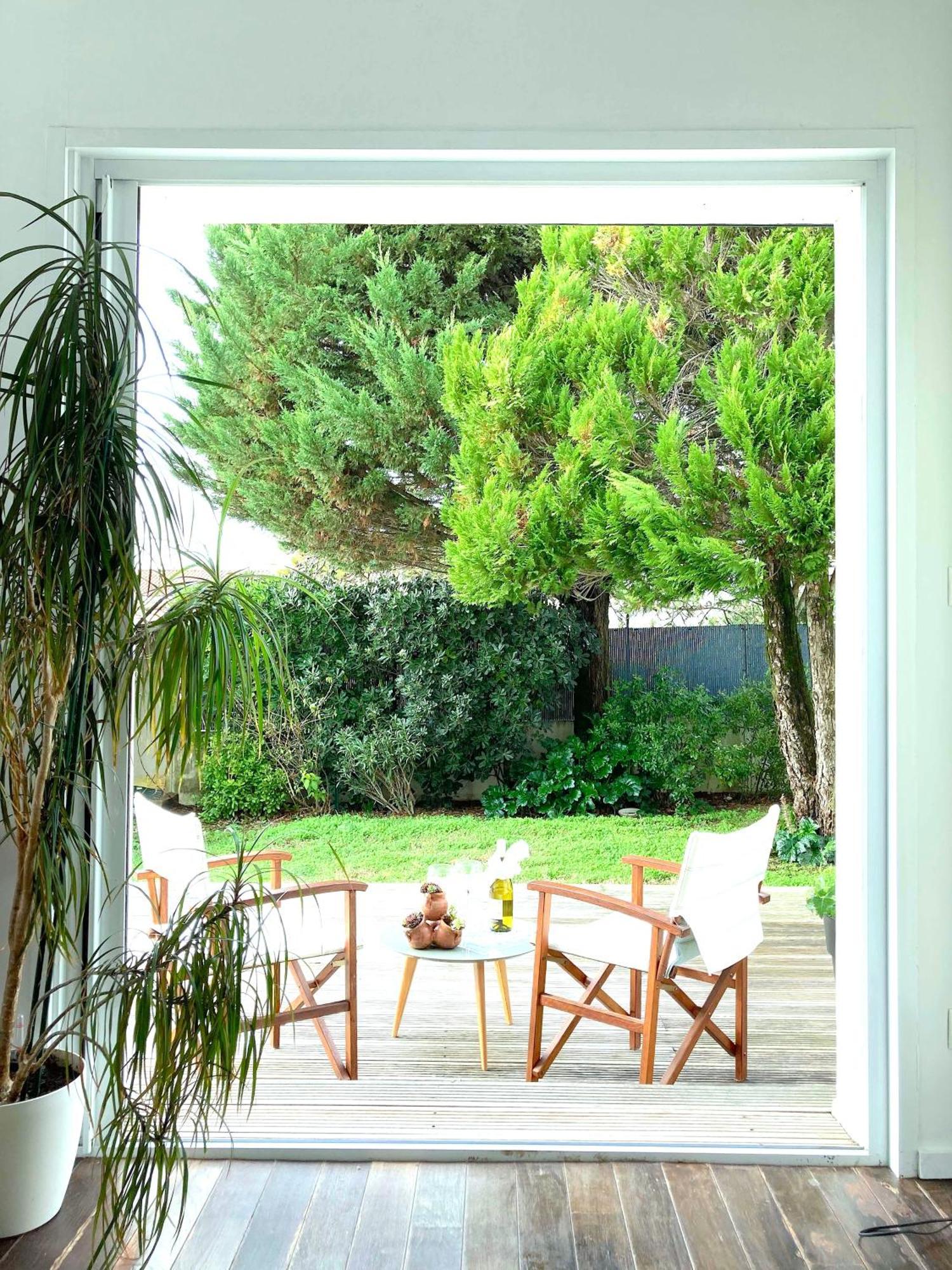 Maison Centre Ville Avec Jardin , Terrasse, Et Garage Velos La Rochelle  Buitenkant foto
